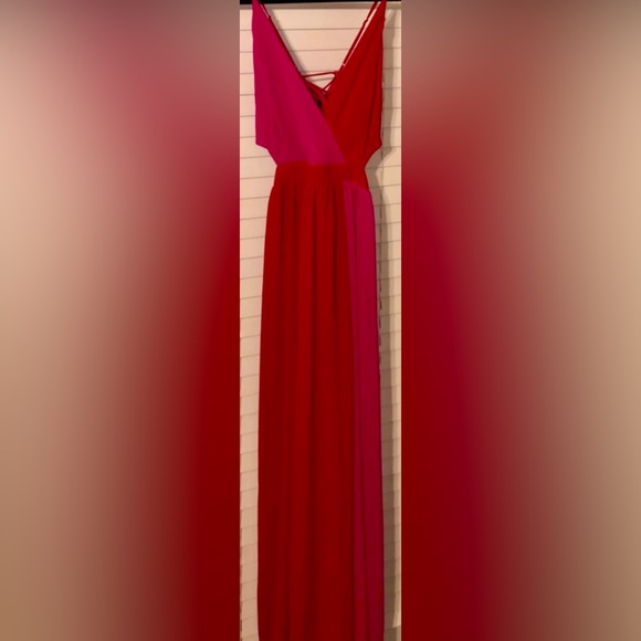 EXPRESS Red & Pink color block maxi dress w/cut outs & lace up back NEW RE $108+ - Picture 7 of 12